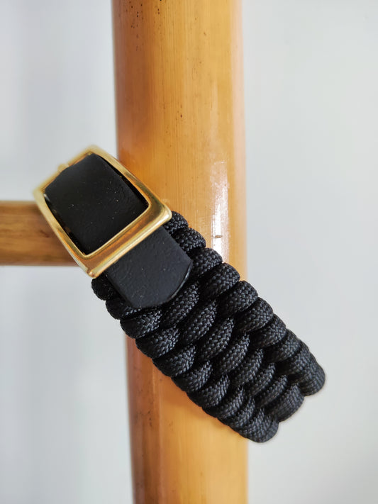 BookishPaws | Black Elegance Halsband | Handgemacht, klassisch, edel und langlebig