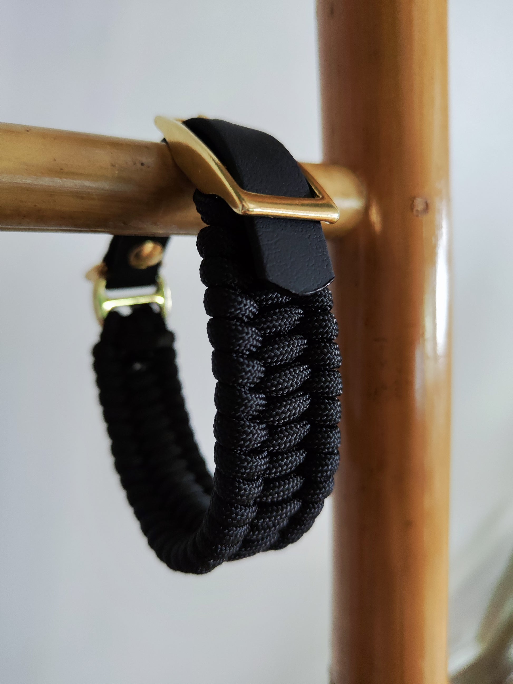 BookishPaws | Black Elegance Halsband | Handgemacht, klassisch, edel und langlebig