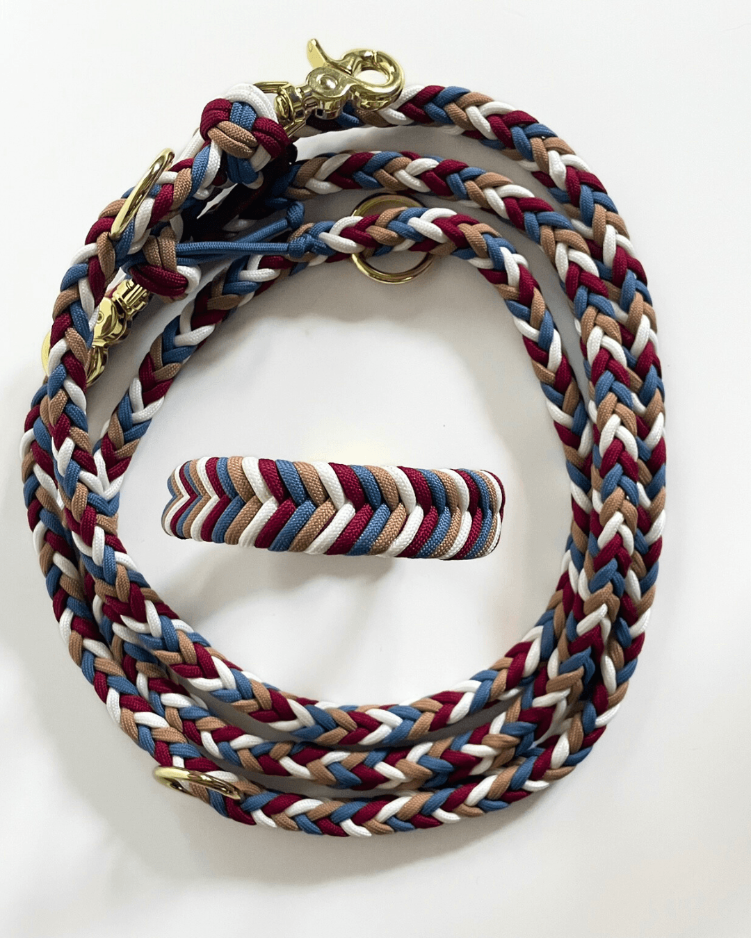 Handgeflochtene Paracord Leine in Royal Blue, Wine Red und Sand